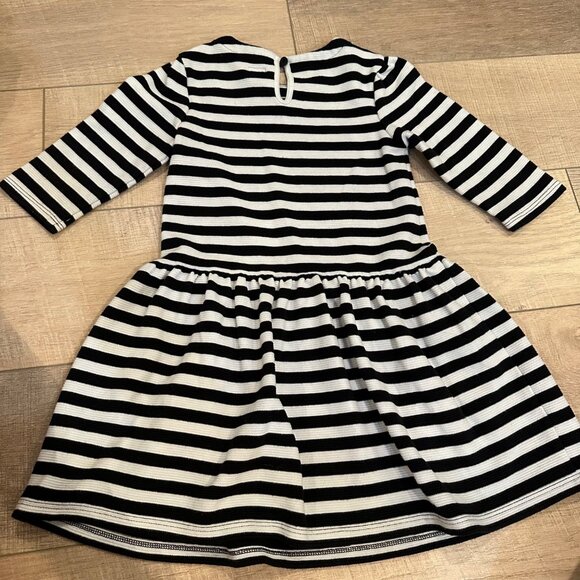 Black & White Striped BabyGap Dress For Girls Size 4-5 YRS 3/4 Sleeves - Picture 6 of 6